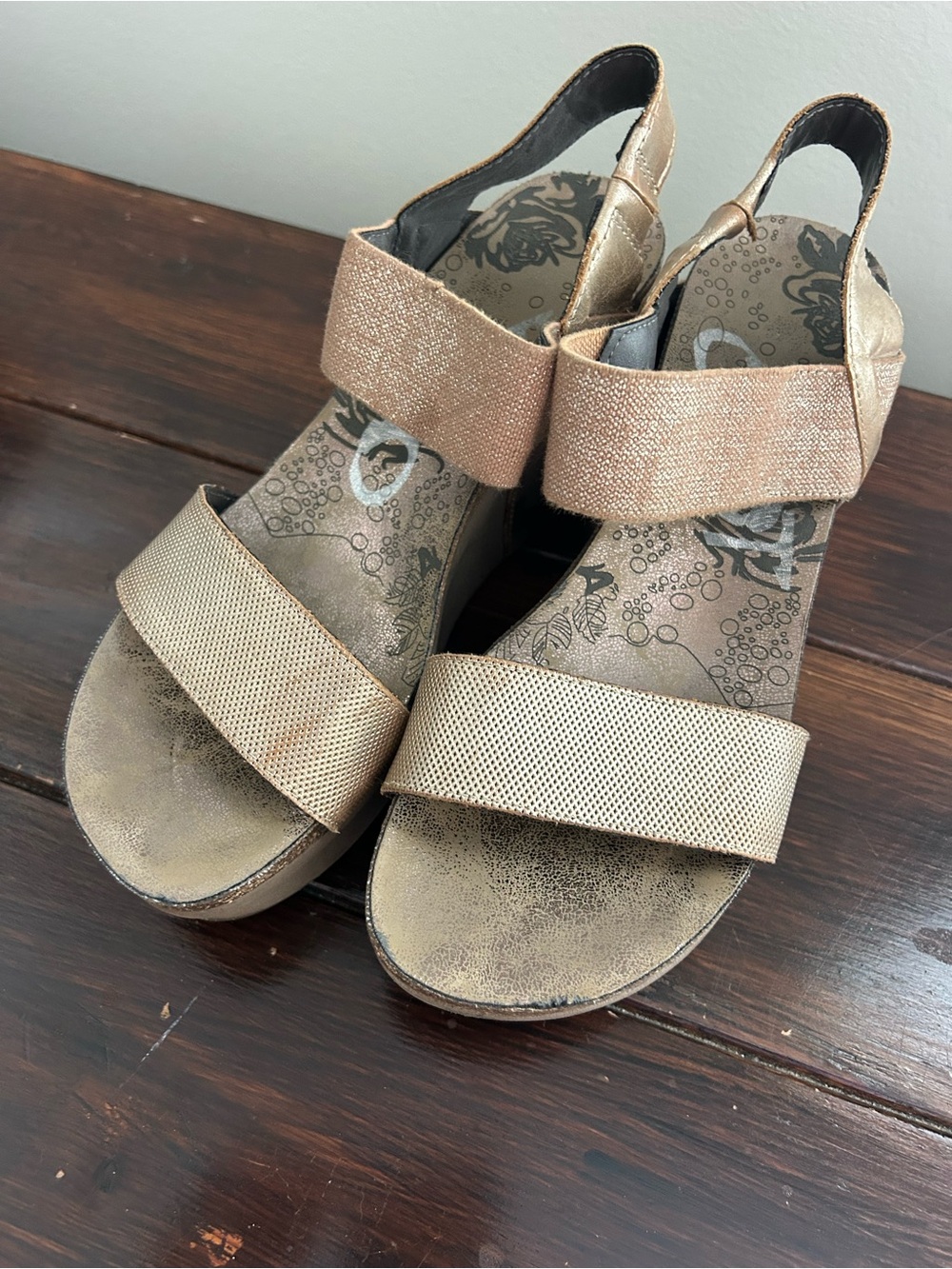 OTBT Metallic Rose Wedge Sandals with Elastic Straps